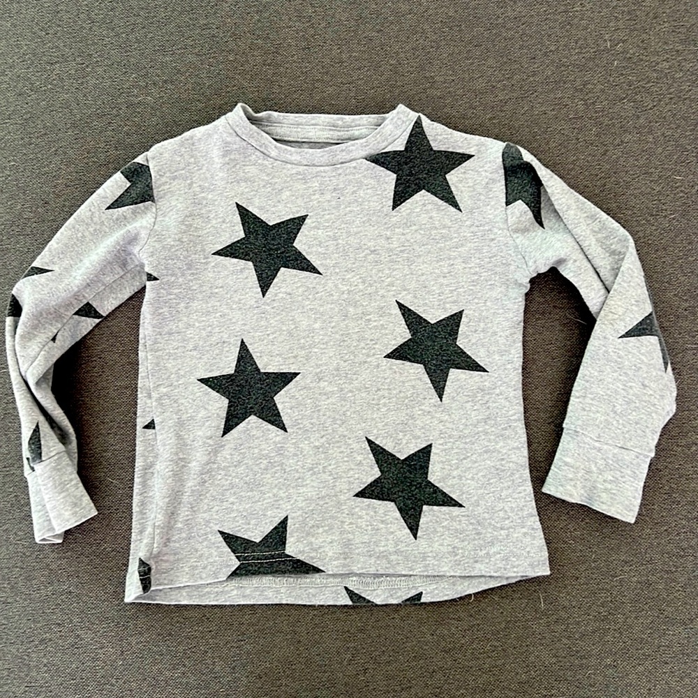 Nununu star toddler tee shirt 18-24 mo⭐️